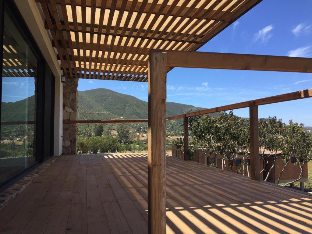 ואלה דה גוואדלופה Chalet Nativo - Fabulous Terrace & Vineyard מראה חיצוני תמונה