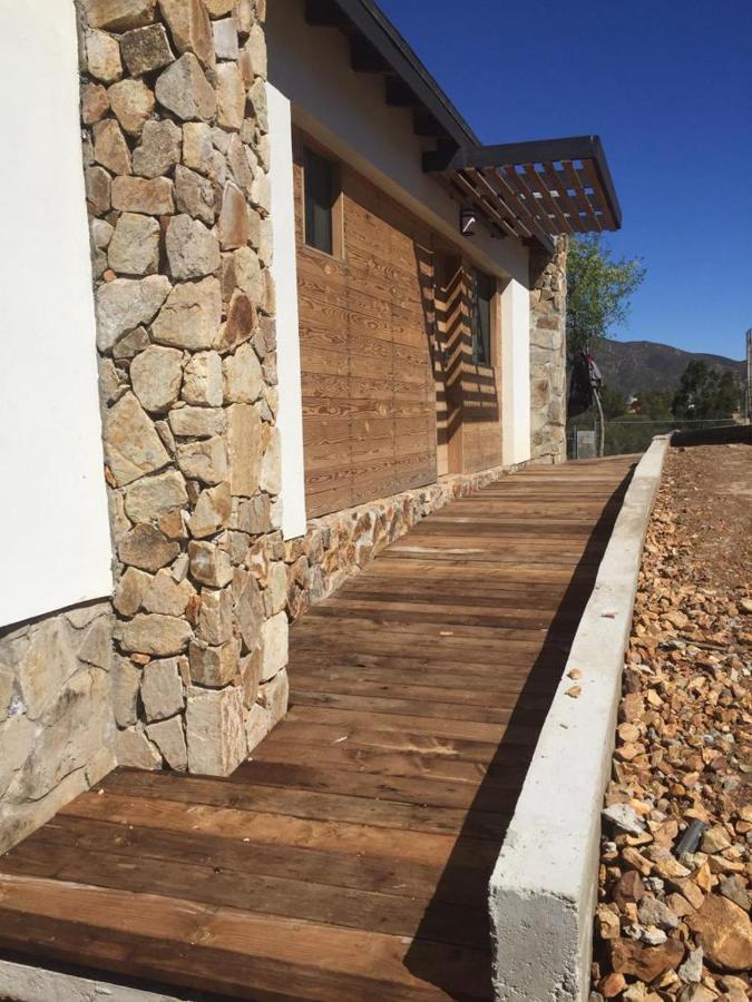 ואלה דה גוואדלופה Chalet Nativo - Fabulous Terrace & Vineyard מראה חיצוני תמונה
